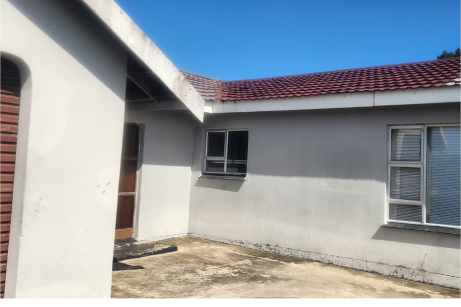 3 Bedroom Property for Sale in Amalinda Eastern Cape